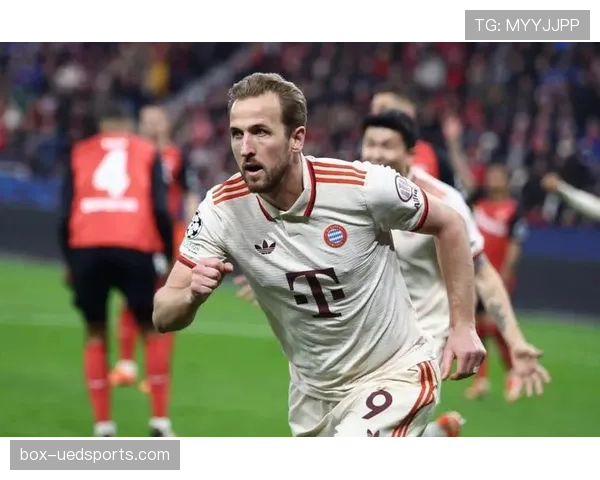 拜仁高位压迫反噬，防线频繁被打穿问题显现，稳定性面临考验